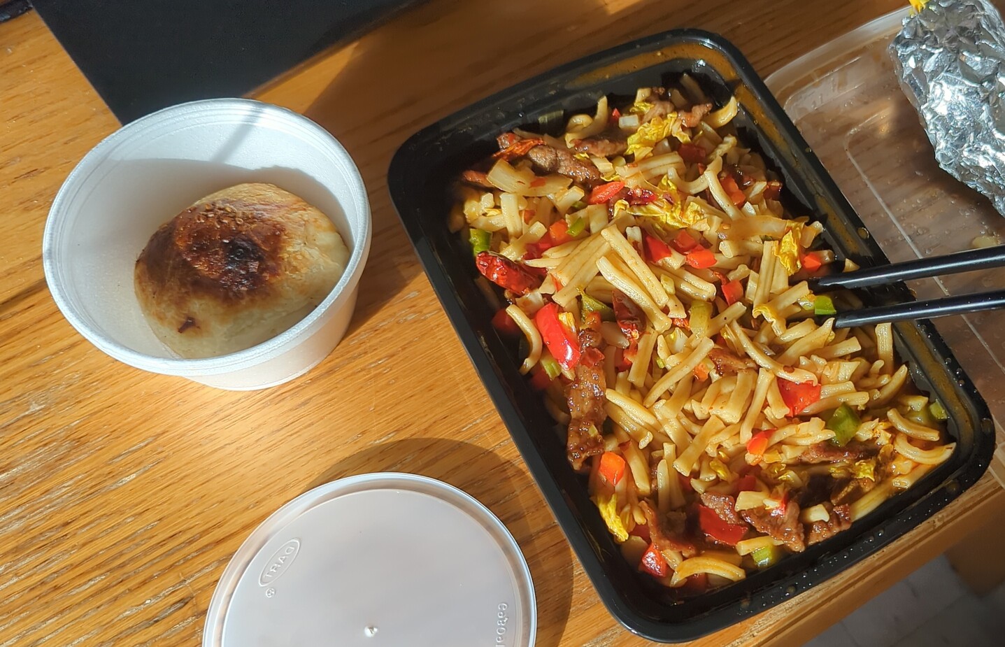 Sonsa and diced noodles