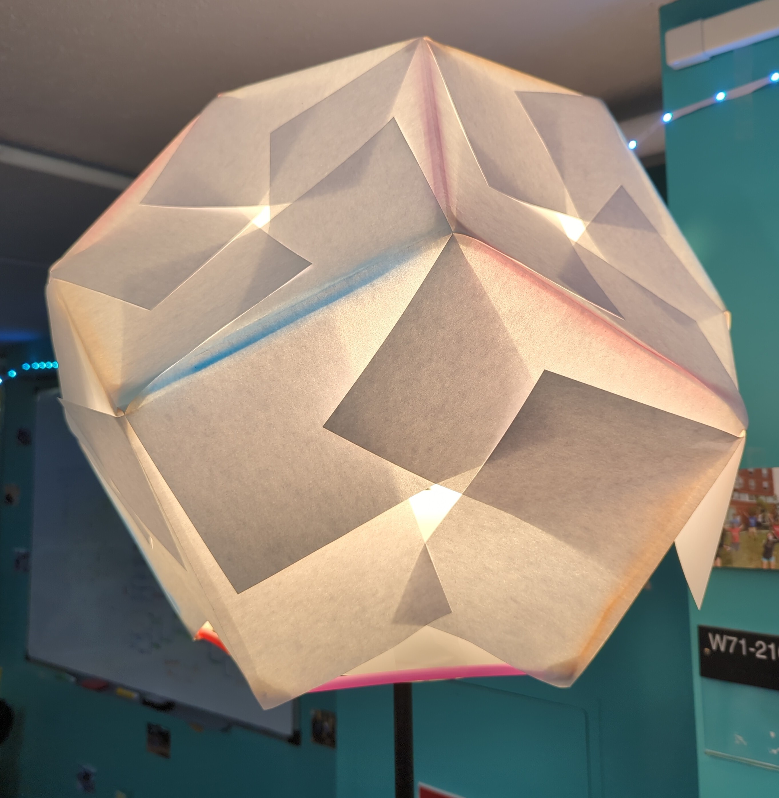 Dodecahedron lamp