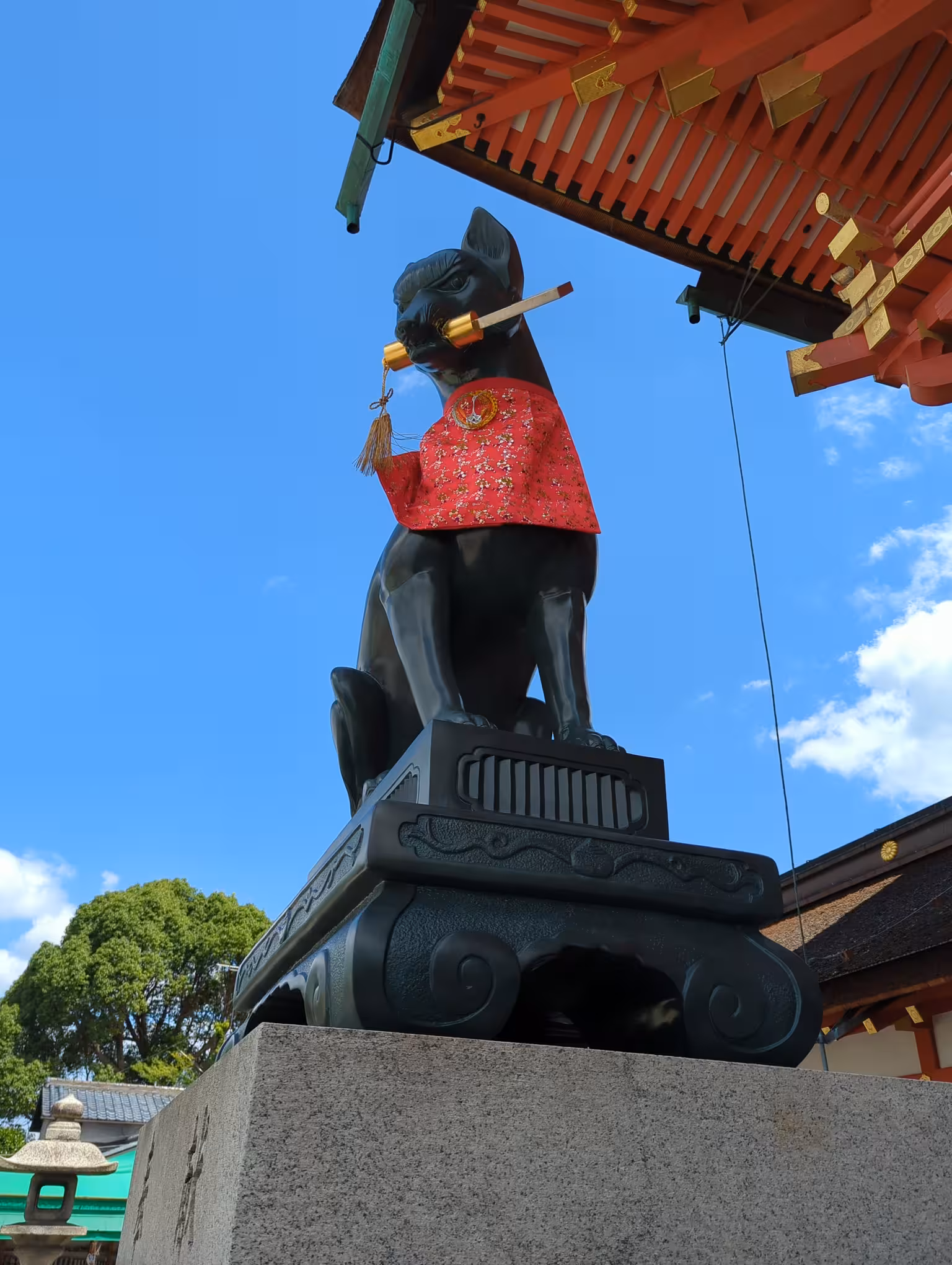 Yet another fox statue